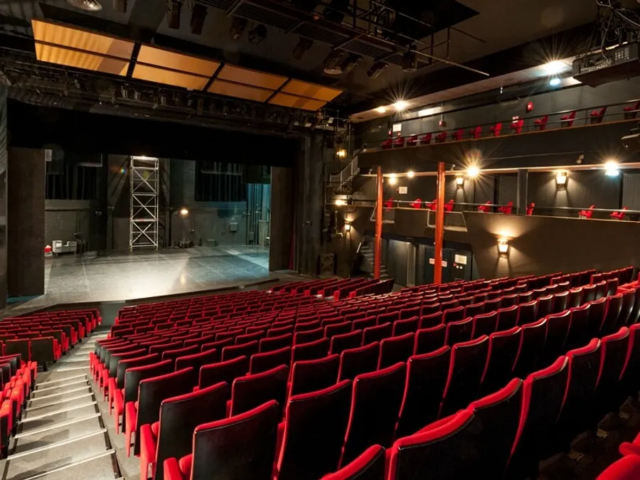 Un théâtre à Marseille en guise de salle de séminaire